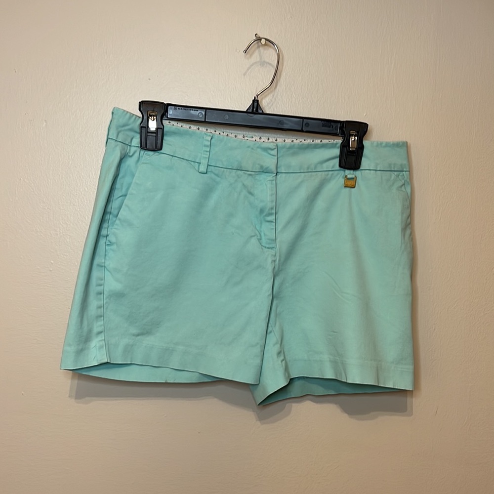 Nautical shorts. Size six. Color: teal.